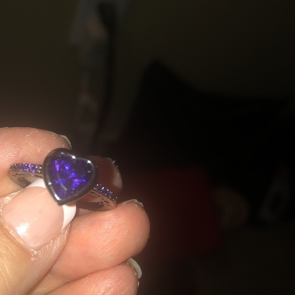 Ring - Picture 2 of 2